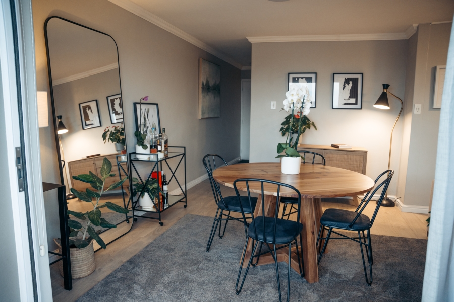 2 Bedroom Property for Sale in Green Point Western Cape